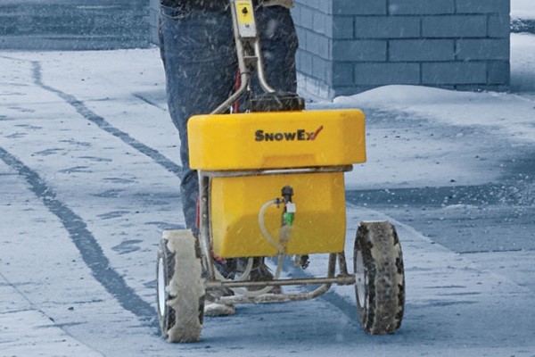 Walk-Behind Liquid Sprayers Photo