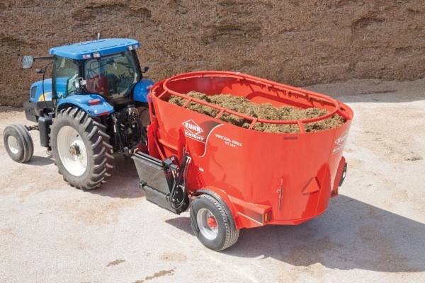 Mixers and Feeders Photo