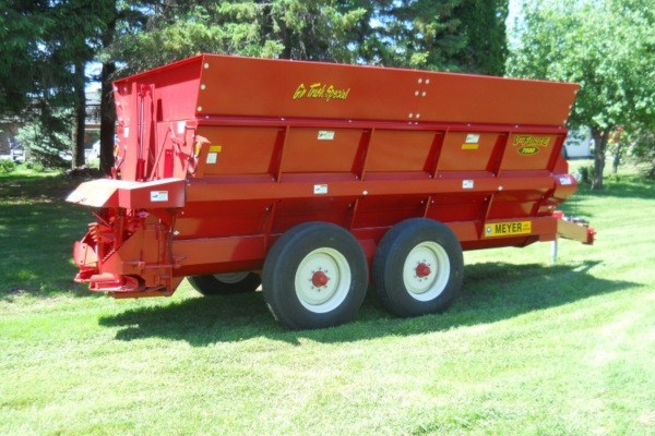 Poultry Litter Spreader Photo