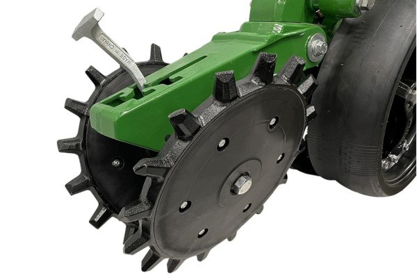 6200-039 Twister Cast Ring Closing Wheel Assembly Photo