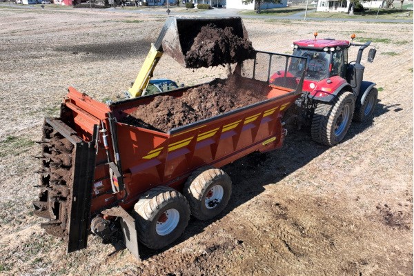 Vertical Horizontal Beater Spreaders Photo