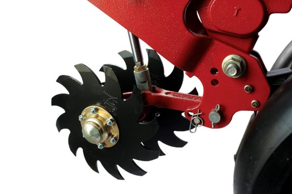 6000 Sharktooth® Closing Wheel for Case IH 2000 Series Photo