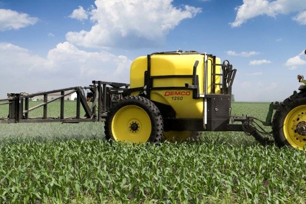 Field Sprayers Photo