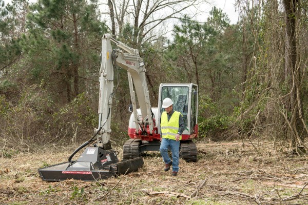 Mini-Excavator Brush Cutter Photo