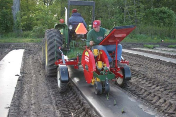Hemp Transplanters Photo