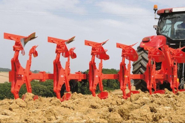 Mounted Rollover Plows Photo