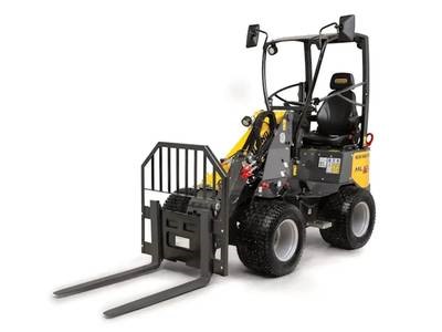 Small Articulated Loaders Photo