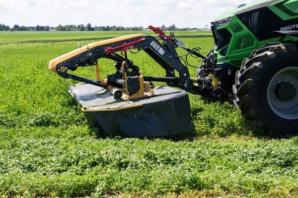 Triple Mowers Photo