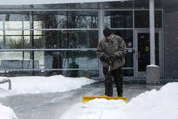 Heavy-Duty Pusher Shovels Photo