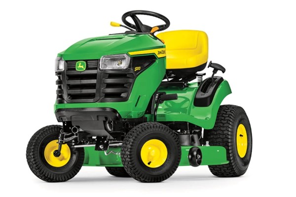 100 Series Lawn Tractors Photo