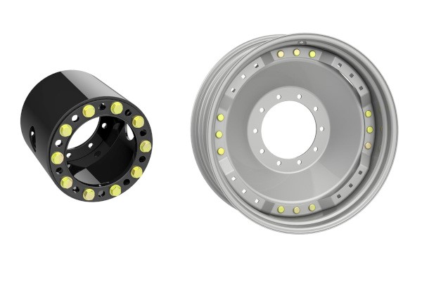 Dual & Triple Wheels Photo