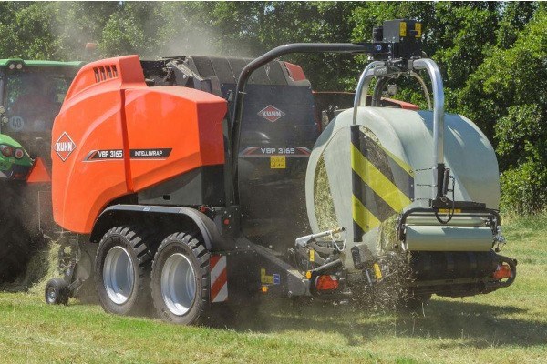 Round Baler-Wrapper Combinations Photo