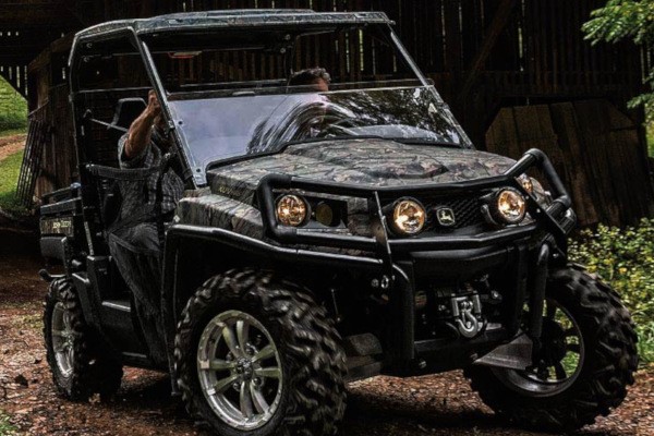 Mid-Size Gator™ XUV Crossover Utility Vehicles Photo