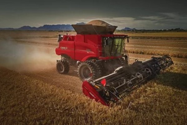 Axial-Flow 160 Series Combines Photo