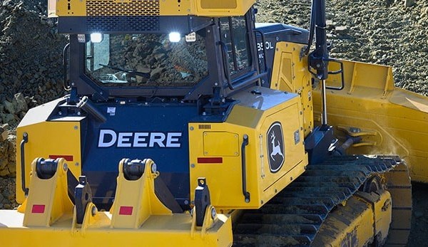 Mid-Size Dozers Photo