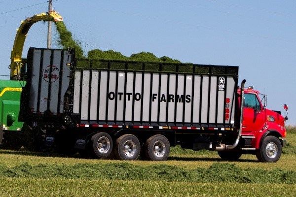 Live Floor - Rear Unload Boxes Photo