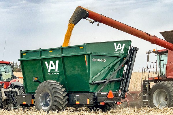 High Dump Cart Photo