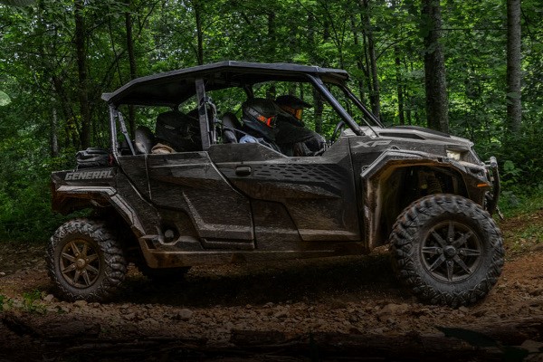 2025 GENERAL XP 1000 Photo