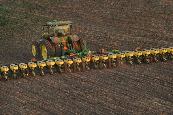 DR Series Planters Photo