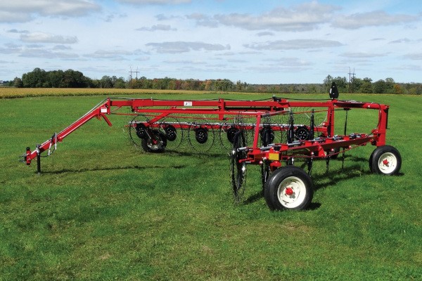 4100 Series Hi-Capacity Rakes Photo