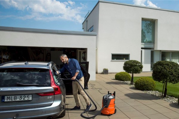 Vacuum Cleaner Photo