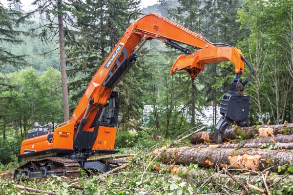 5 Series Log Loaders Photo