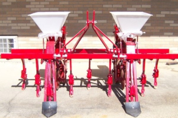 Planting & Fertilizing Photo