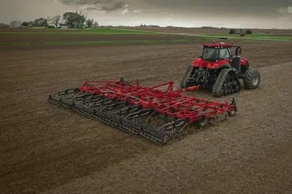 Field Cultivators Photo