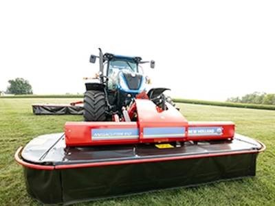 MegaCutter™ Disc Mowers Photo