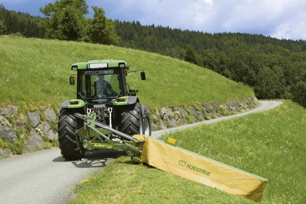 Rear-mounted disc mowers ActiveMow R Photo