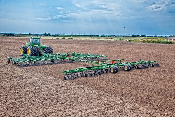 Field Cultivator Photo