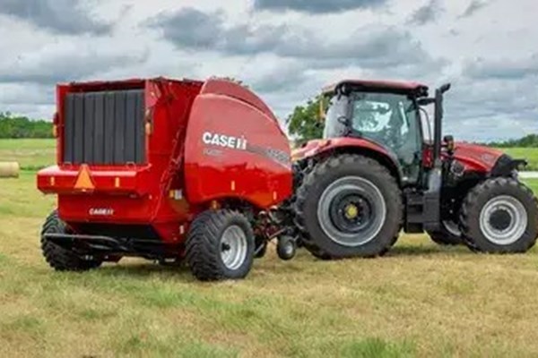 Round Balers Photo