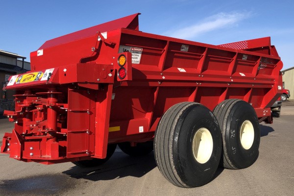 Poultry Litter Spreader Photo