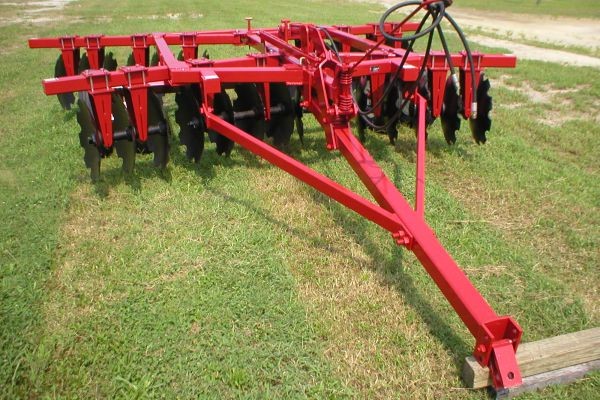 Pull Type Disc Harrows Photo