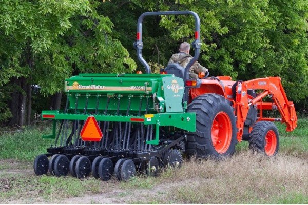 6' Mounted No-Till Compact Drill Photo