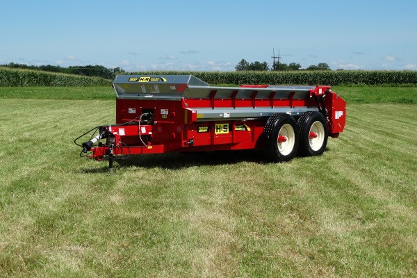 Manure Spreaders Photo