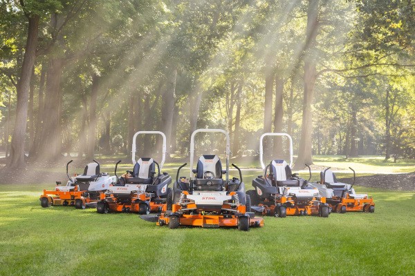 Zero-Turn Mowers Photo