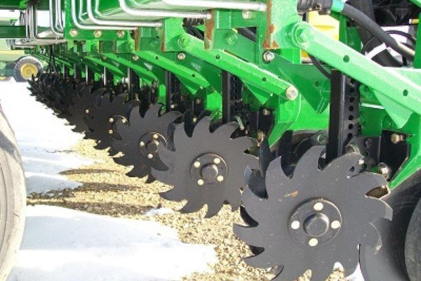 Planter-Mount Row Cleaners Photo