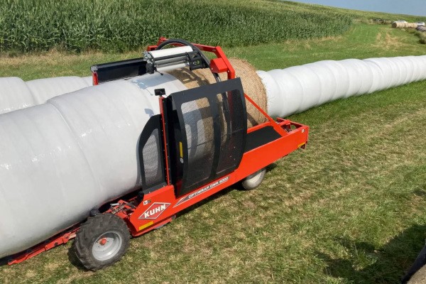 Inline Bale Wrappers Photo