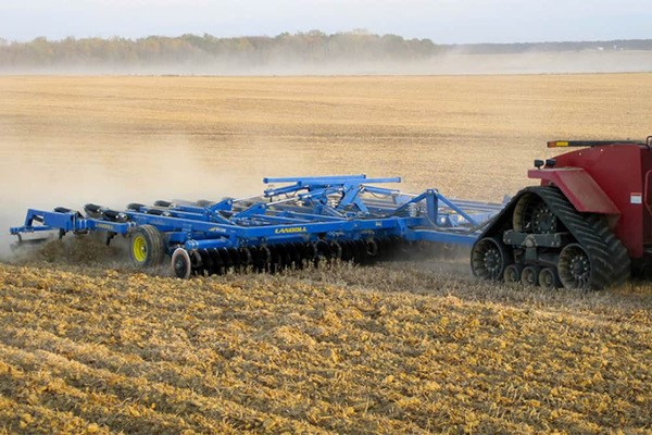 2100 Series Coulter Chisel Photo