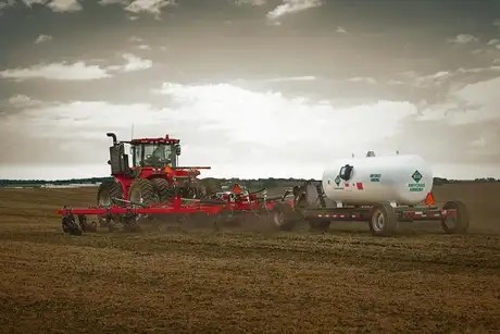 Nutri-Placer Pull-Type Fertilizer Applicators Photo