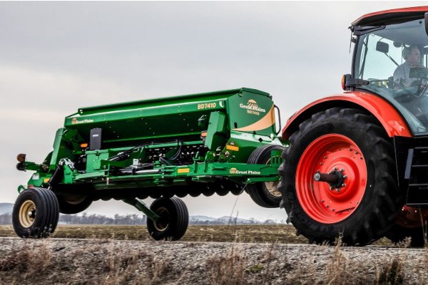 BD7410 Narrow Transport 13' Box Drill Photo