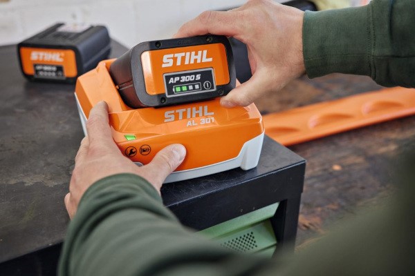 Batteries & Chargers Photo