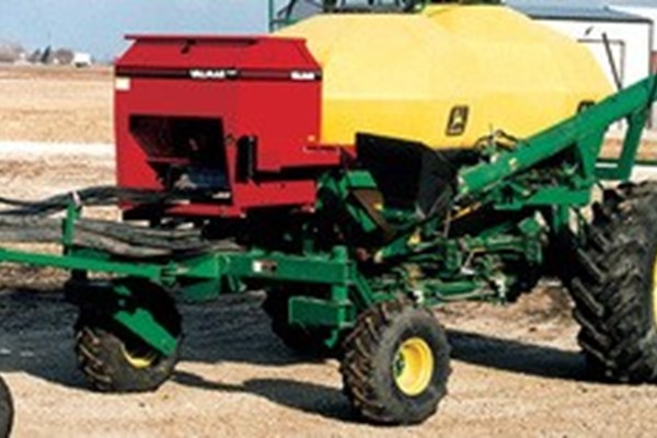 VALMAR 1665 AIR SEEDER-MOUNT INOCULANT APPLICATOR Photo