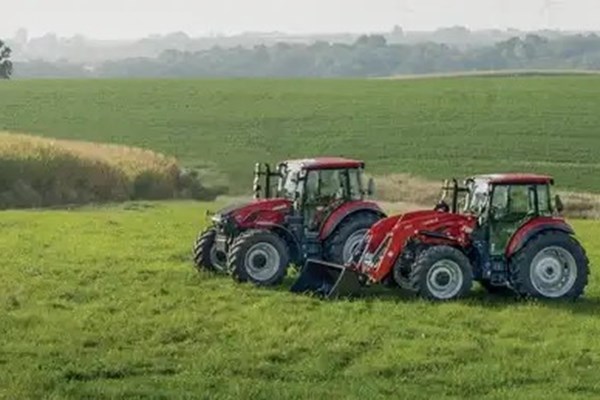 Farmall Medium Utility C Series Photo