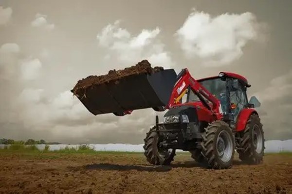 L600 Series Loaders Photo