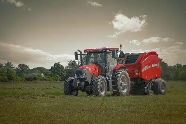 Maxxum Series Photo