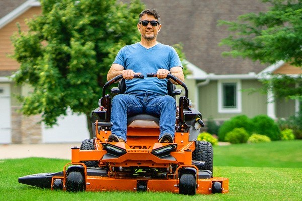 Zero-Turn Mowers Photo