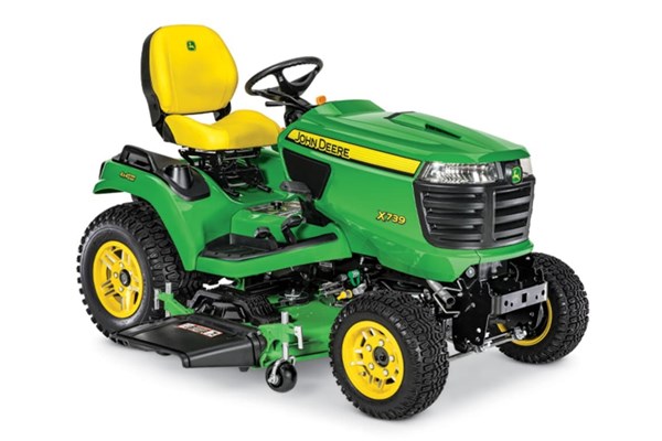 X739 Signature Series Lawn Tractor Photo