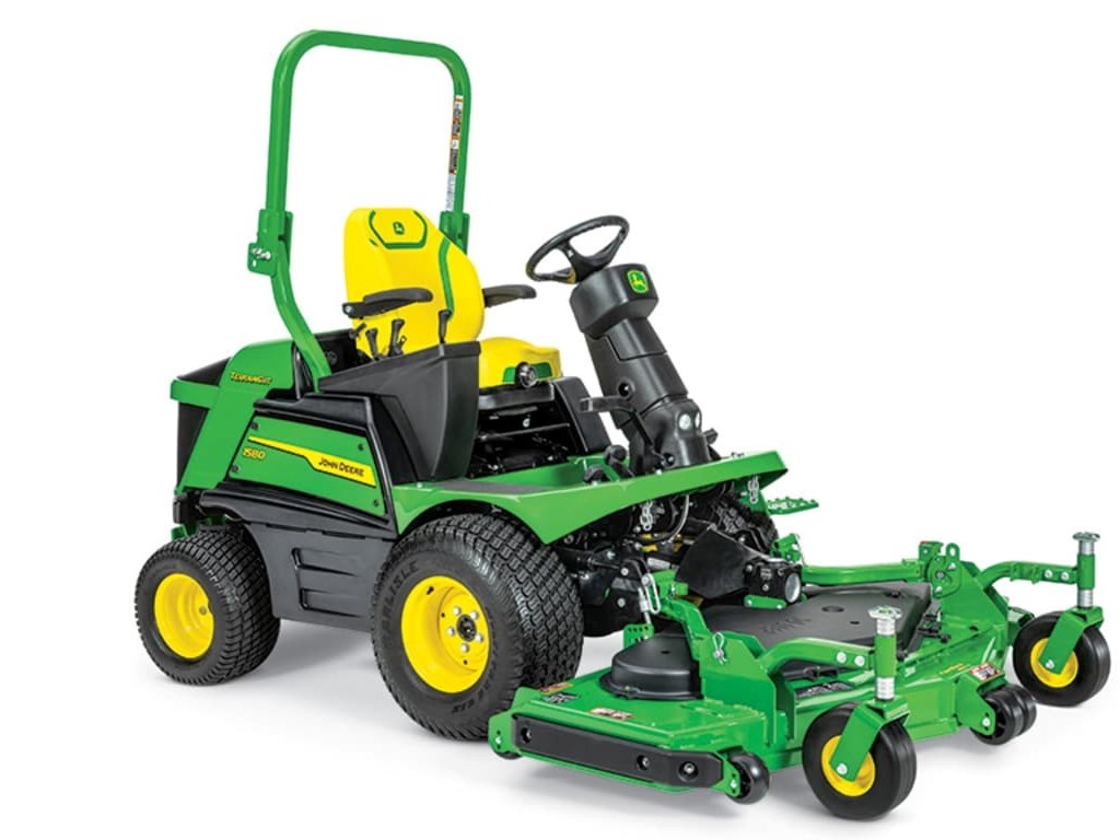 1580 TerrainCut™ Front Mower Photo